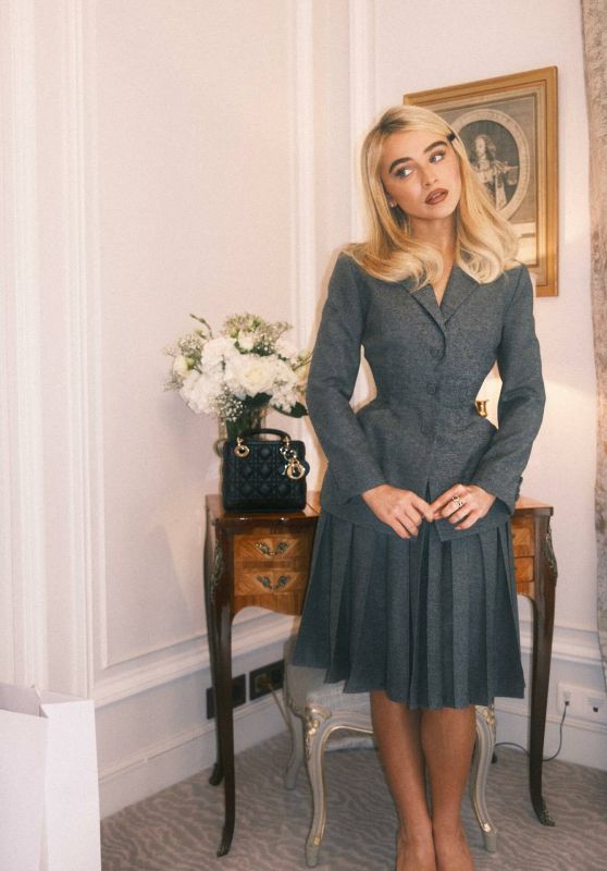 Sabrina Carpenter Channels Retro Grace in Dior