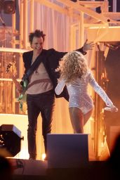 Sabrina Carpenter Electrifies British Summer Time with Duran Duran Surprise
