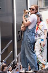 Sadie Sink Attends Broadway Barks 2025 – NYC’s Fur-Filled Fête