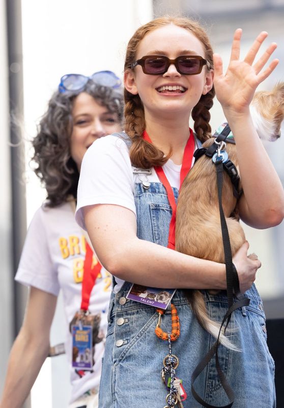 Sadie Sink Attends Broadway Barks 2025 – NYC’s Fur-Filled Fête