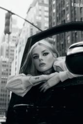Samara Weaving Dazzles in 