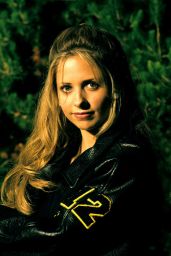Sarah Michelle Gellar’s Sunset Noir for 1997 Slasher Promo