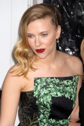 Scarlett Johansson Attends Hitchcock Premiere in Botanical Noir – NYC