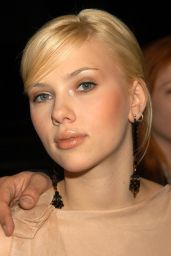 Scarlett Johansson’s Ethereal Debut for Girl With A Pearl Earring