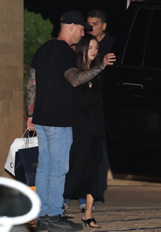 Selena Gomez Steps Out in Sleek Black for Rare Beauty Event – Malibu, July 9, 2025
