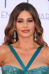 Sofia Vergara Attends 64th Emmy Awards in Teal Sequins
