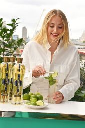 Sophie Turner’s Hugo Spritz Summer: Ferragamo, Khaite & a Fresh Comeback