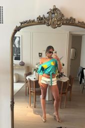 Tate McRae Unveils Sporty Chic and Y2K Flair in Recent Snapshots