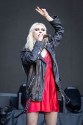 Taylor Momsen’s Crimson Rebellion Opens AC/DC’s Berlin Blowout