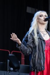 Taylor Momsen’s Crimson Rebellion Opens AC/DC’s Berlin Blowout