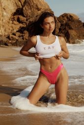 Taylor Nunez Unveils Sizzling Summer Photoshoot