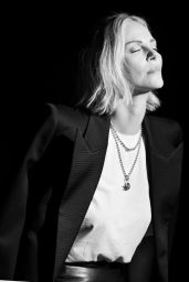 Uma Thurman & Charlize Theron Unveil Striking New York Times Feature