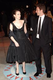 Winona Ryder’s Gothic Glamour at the 2006 Vanity Fair Oscar Party