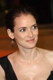 Winona Ryder’s Gothic Glamour at the 2006 Vanity Fair Oscar Party