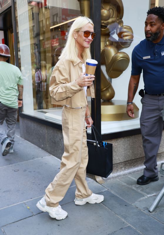 Zanna Roberts Rassi Unveils Urban Khaki in NYC, July 8, 2025