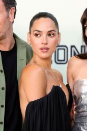 Adria Arjona Unveils Theatrical Loewe Masterpiece in Los Angeles
