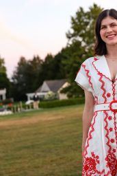 Alexandra Daddario’s Garden Party Chic, Bridgehampton Gala