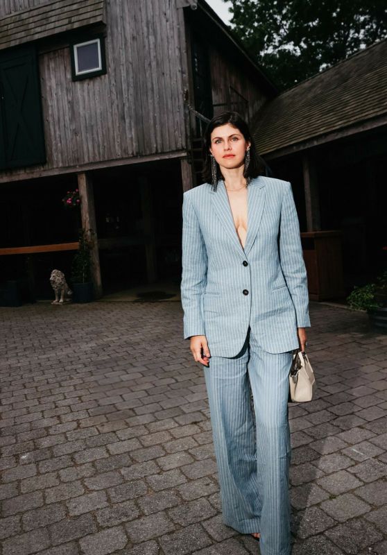 Alexandra Daddario’s Pinstripe Power Suit at Wölffer Estate