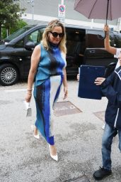 Alicia Silverstone Debuts Effortless Chic at Venice Festival
