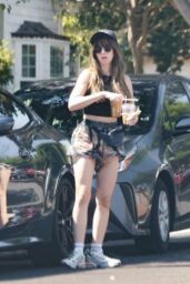 Alison Brie - Friend Visit in Los Angeles August 2025