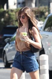 Alison Brie