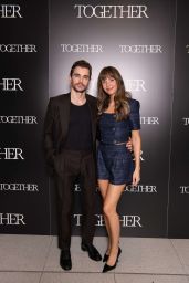 Alison Brie Unveils Chic Co-Ord at 