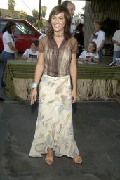 Alyssa Milano Attends ‘Picturing A New South Africa’ Premiere, LA 2002