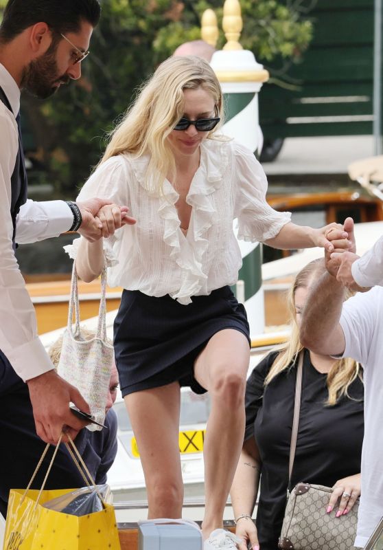 Amanda Seyfried Venice Street Style August 2025