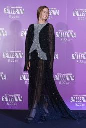Ana de Armas Unveils Custom Louis Vuitton in Tokyo