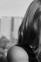 Ana de Armas Unveils Neo-noir Glamour for Ballerina Press Tour