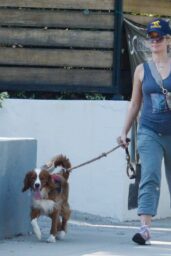 Anna Camp's Effortless Los Angeles Walk
