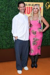 Anna Camp’s Playful Premiere Style