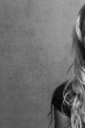 Anna Kournikova’s Tennis-Core Revival for K-Swiss