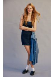 Anna van Patten Unveils Theatrical Chic