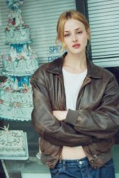 Anna van Patten Unveils Theatrical Chic