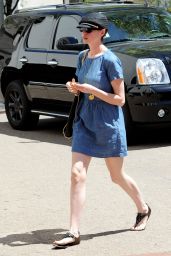 Anne Hathaway Does Chambray Chic in Beverly Hills