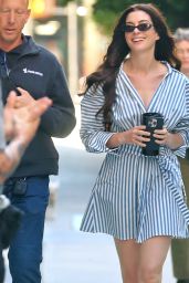 Anne Hathaway On Set Of The Devil Wears Prada 2