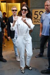 Anne Hathaway's Devil Wears Prada 2 Set Style 07-30-2025