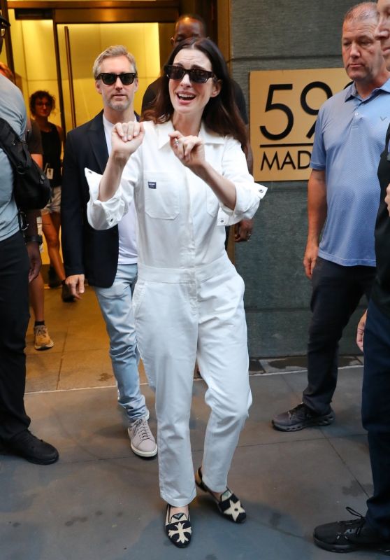 Anne Hathaway