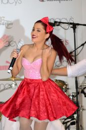 Ariana Grande Performs in Candy-Pop Couture at Macy’s Summer Blowout – 2011