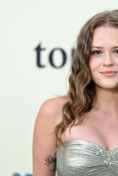 Ava Phillippe’s Y2K Siren Call: The Rise of Metallic Minis
