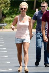 Britney Spears Attends Forever Bella in Calabasas – Aug 3rd 2013