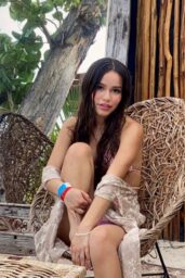 Chloe Marquez’s Tulum Beach Chic Unveiled