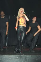 Christina Aguilera Performs at WKTU 103.5 FM – NYC, Sep 1999