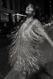 Dakota Johnson Unveils a London Cinematic Style