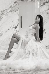 Dakota Johnson Unveils a London Cinematic Style