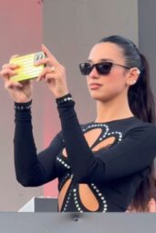 Dua Lipa Sunny Hill Festival Festival Style