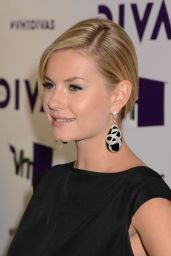 Elisha Cuthbert Debuts Noir Glamour at VH1 Divas – LA 2012