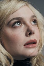 Elle Fanning Velvet Rebellion - Numéro September 2025