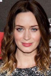 Emily Blunt Debuts Sequined Elegance at Critics’ Choice 2011